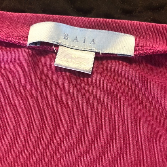 BAIA fucshia pullover with sleeve details - Picture 5 of 8